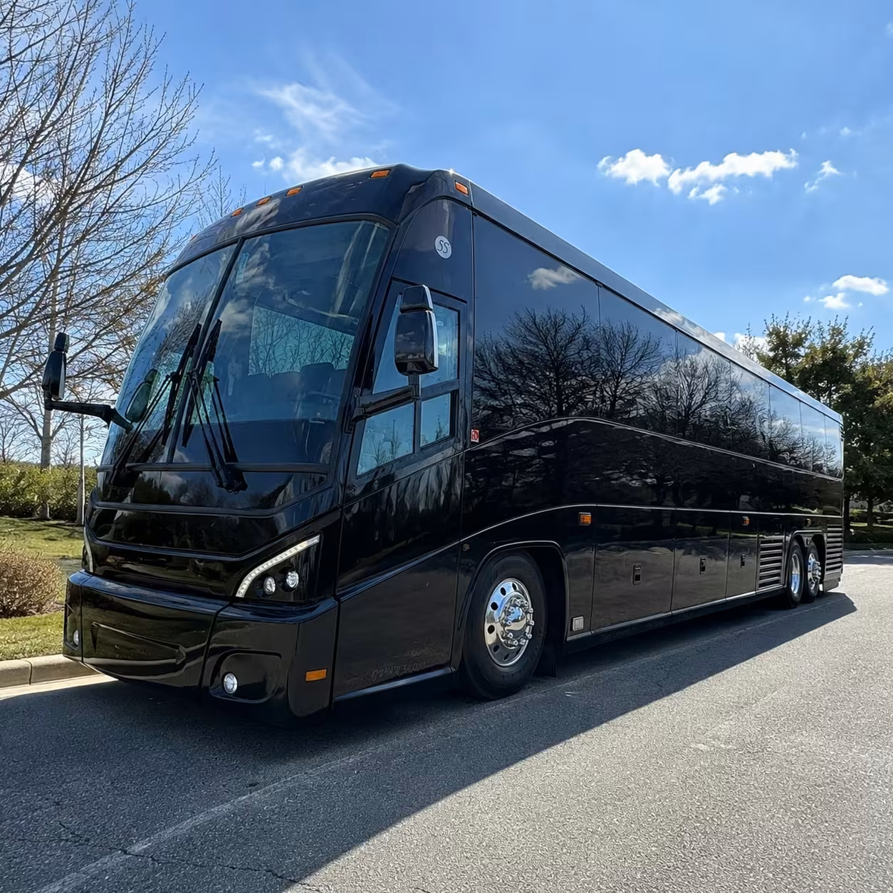 multi day suffolk transportation for campus tours and sports teams