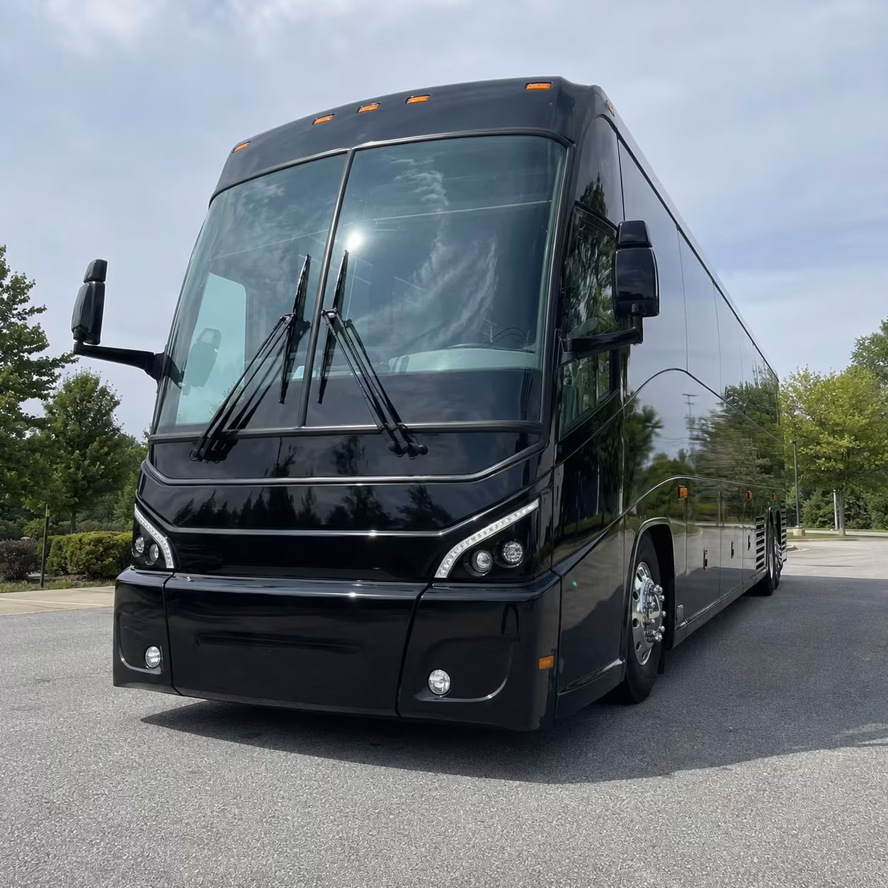 school field trip charter buses for suffolk students