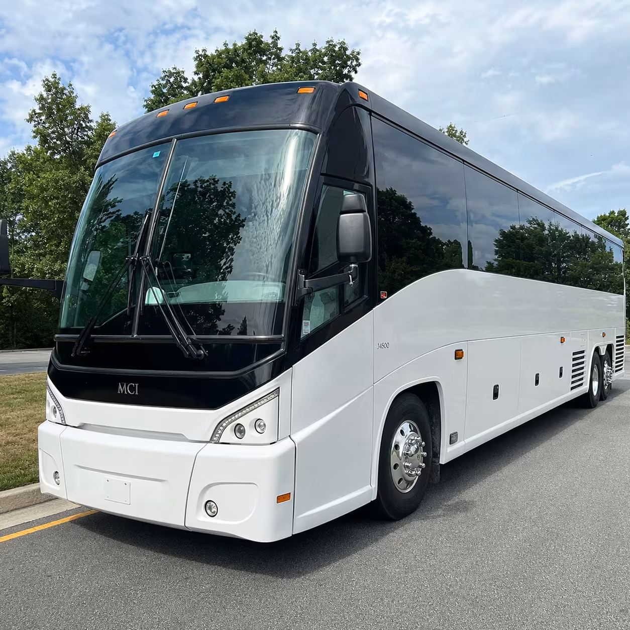 suffolk charter bus rentals to chartway arena in norfolk