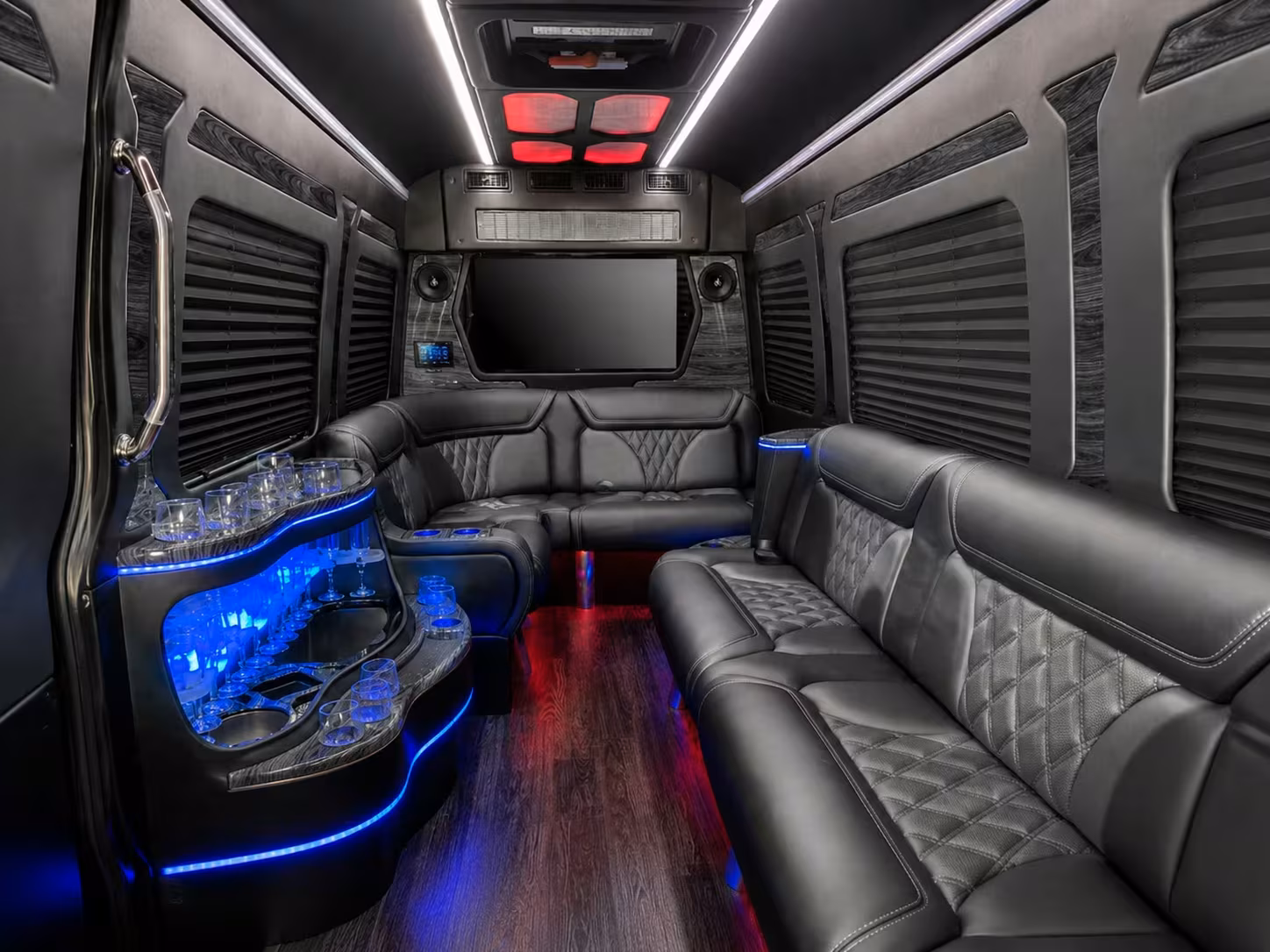 suffolk workforce shuttle bus rentals for industrial job sites